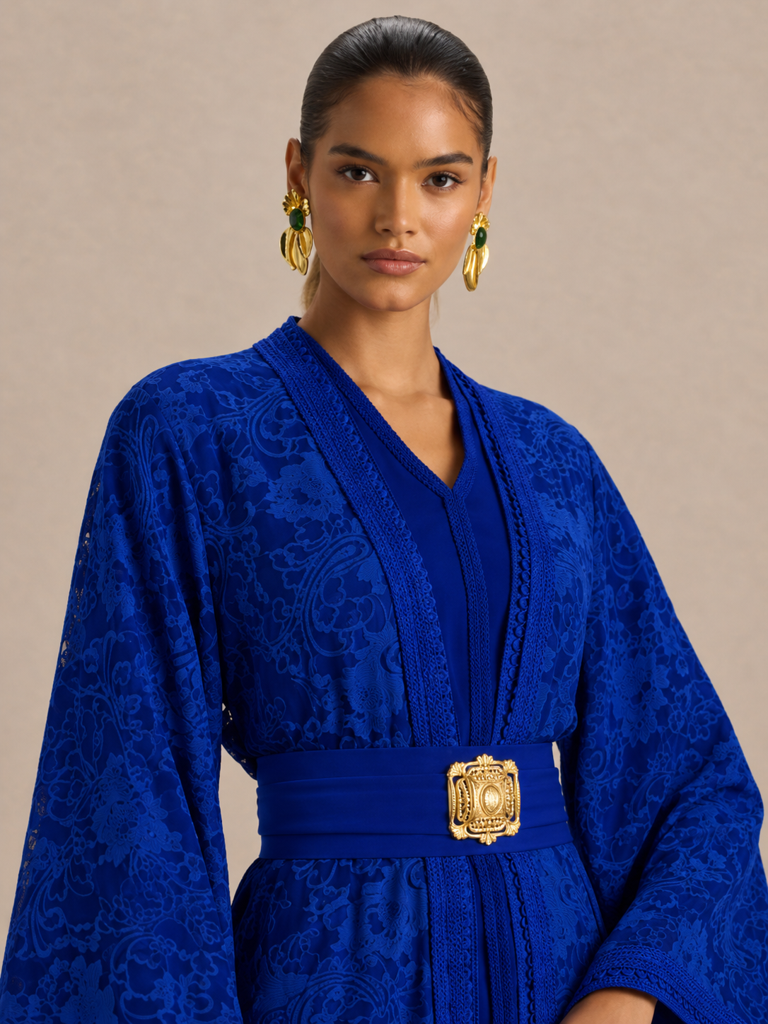 Spitzenkaftan