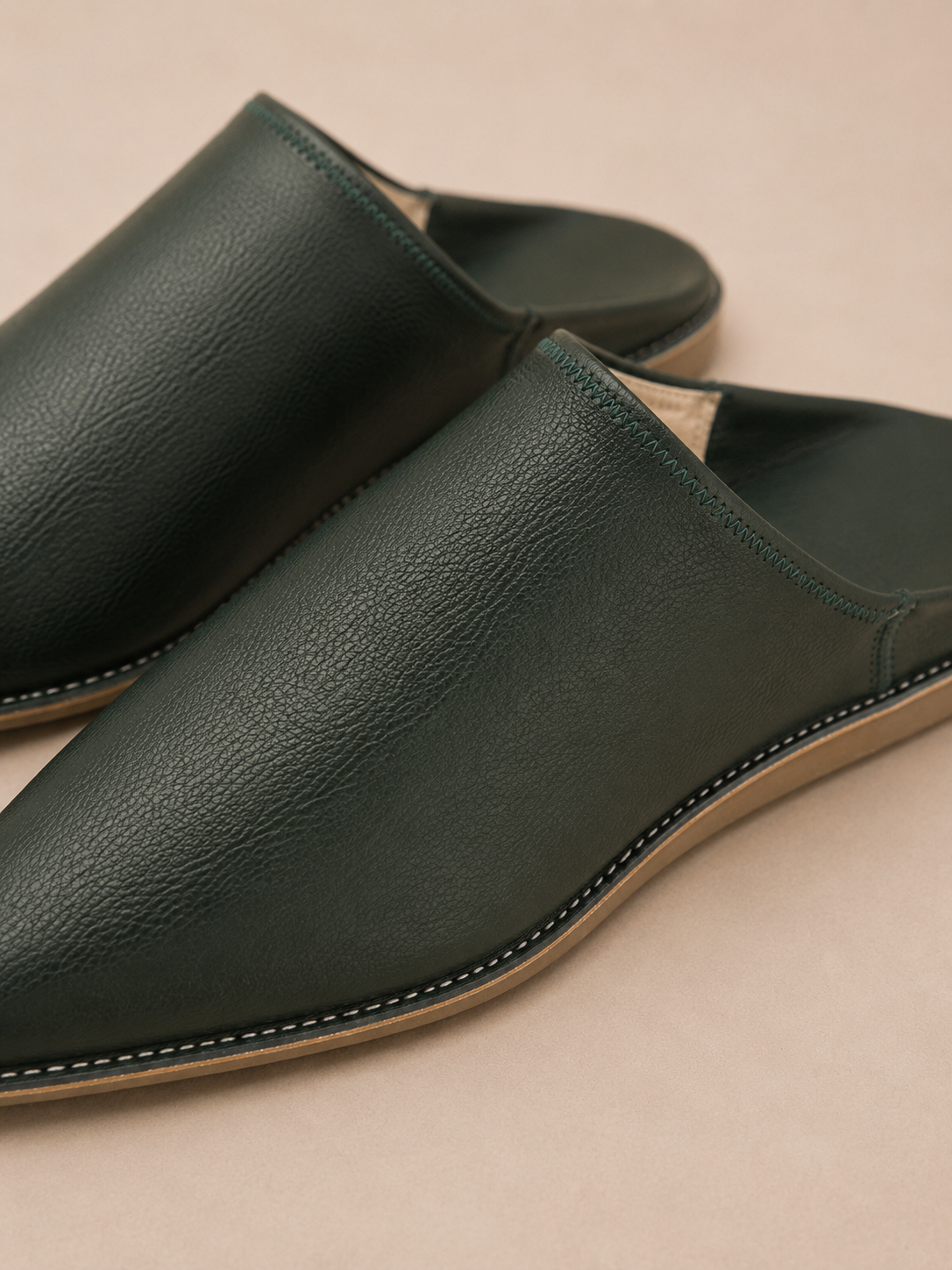 Babouches Marocaines en Cuir Vert Émeraude