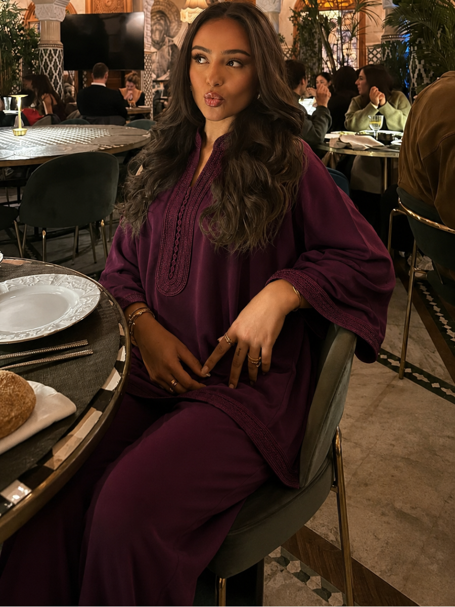 Ensemble Beldi Amira – Bordeaux Brodé