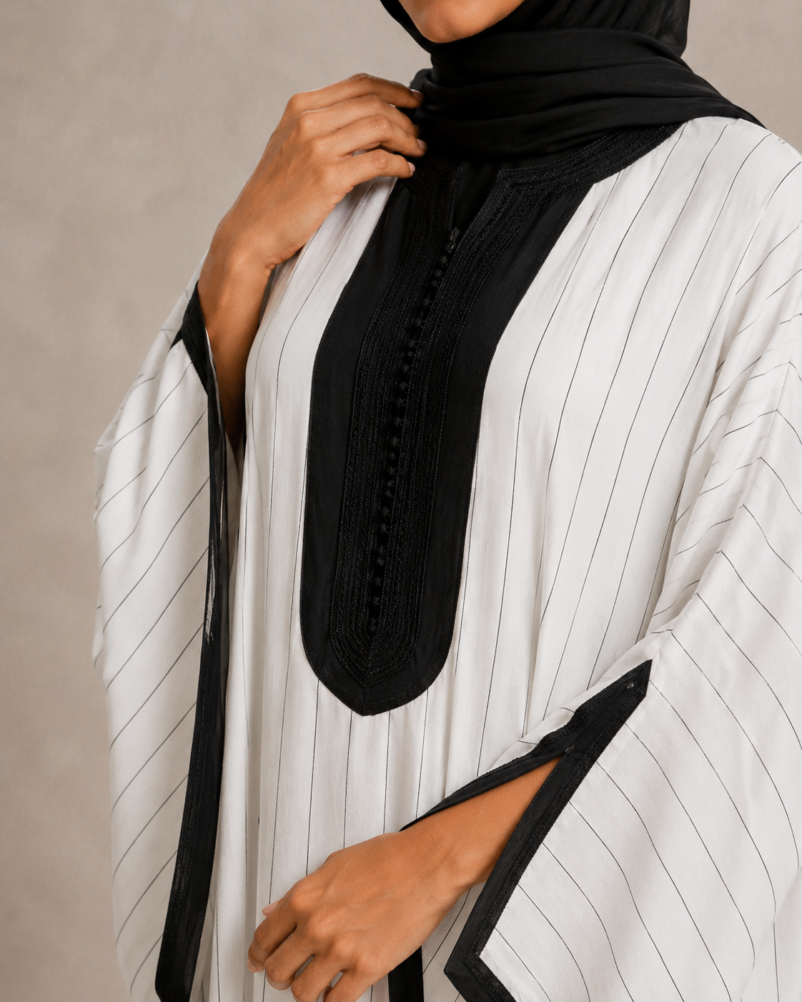 Gandoura Safia – Blanc Rayé Noir