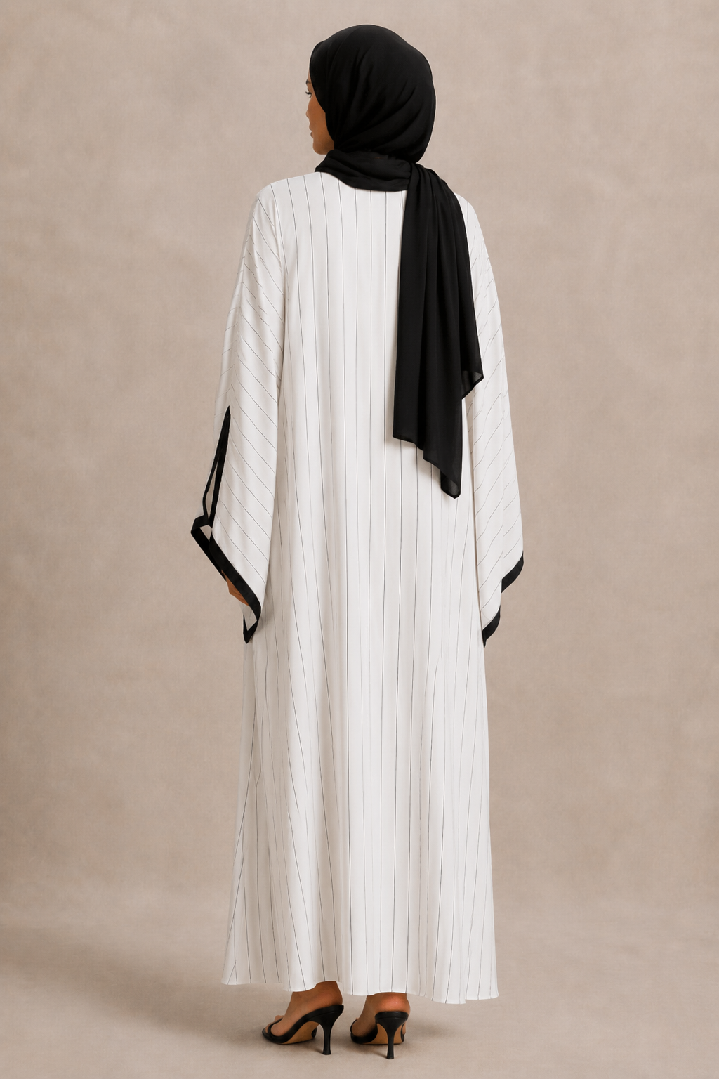 Gandoura Safia – Blanc Rayé Noir