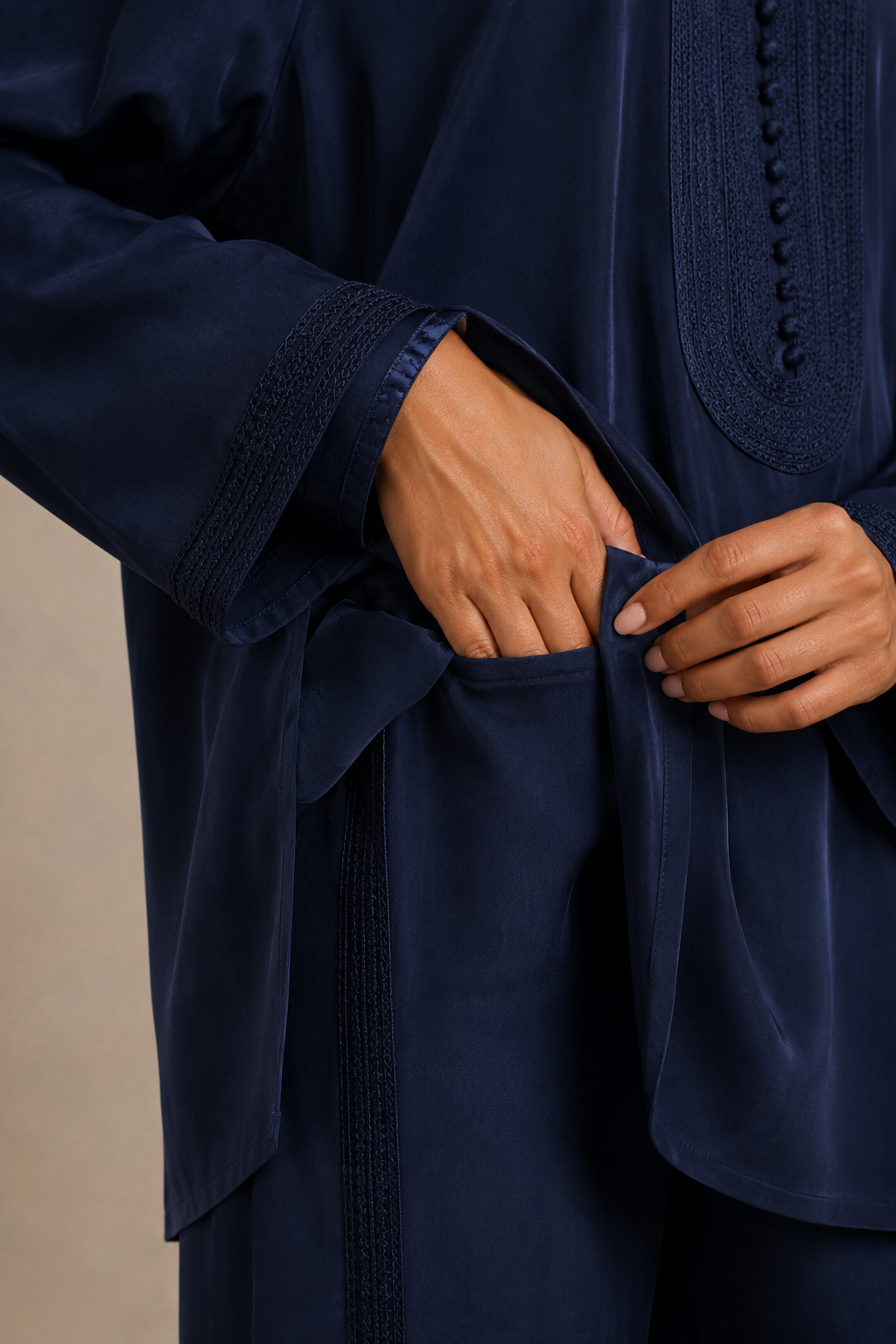 Ensemble Beldi Noor – Bleu Nuit Brodé | Caftania Paris