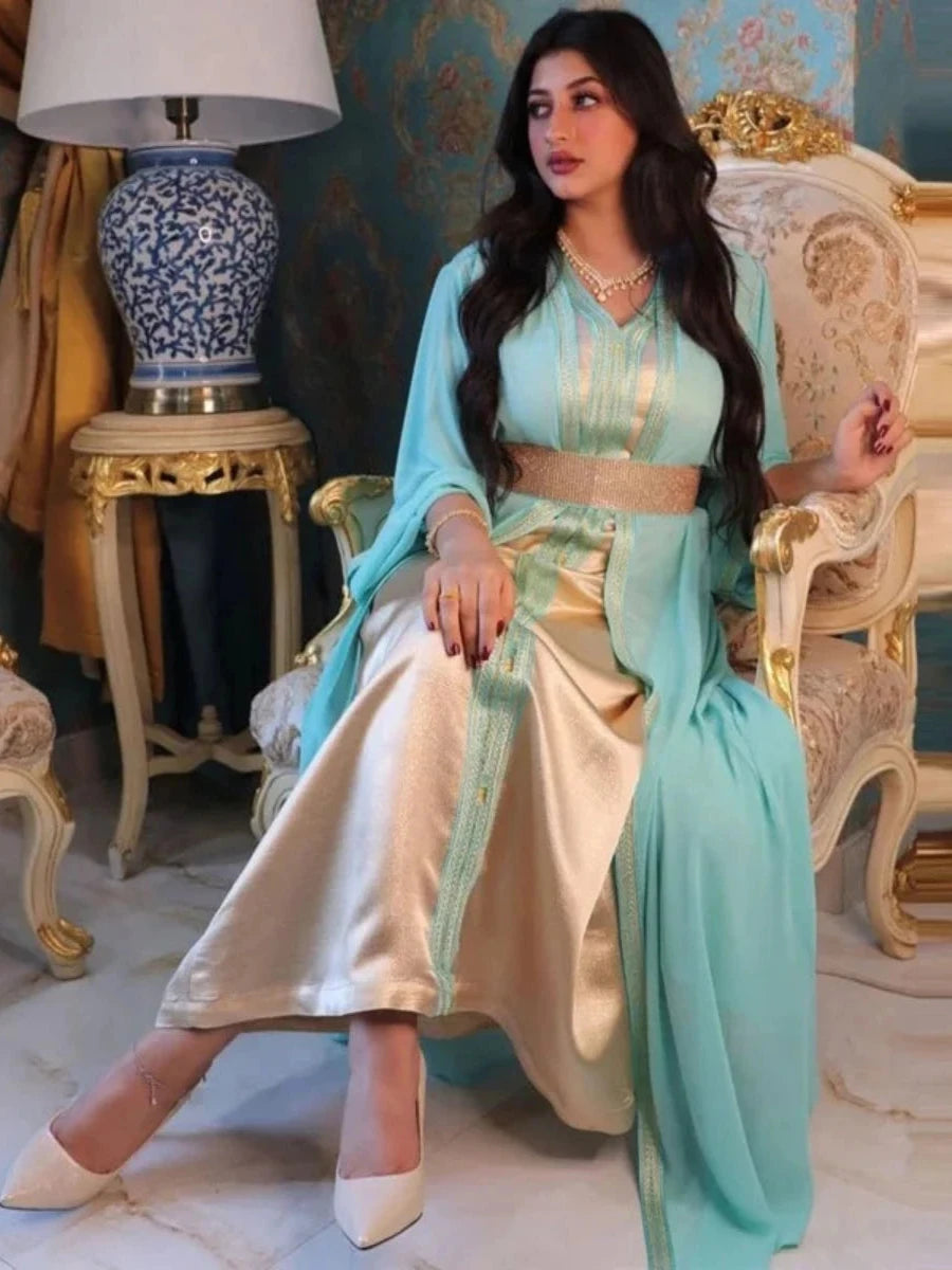 Caftan Bleu Ciel Perlé - Caftania Paris