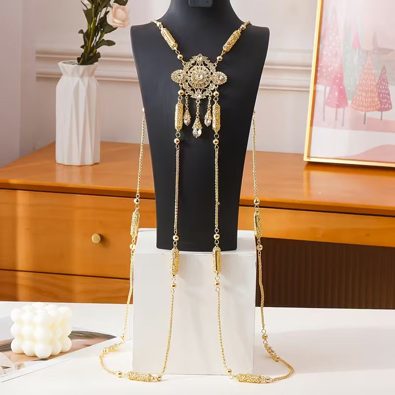 Bijou de Dos Caftan – Raffinement Oriental - Caftania Paris