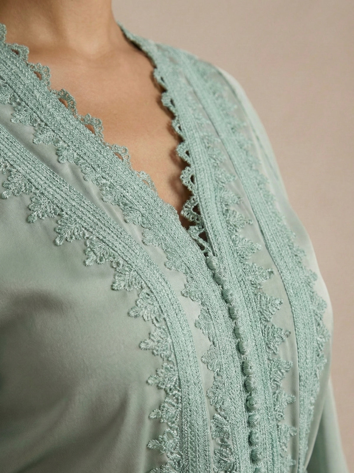 Caftan Moderne et Simple - Caftania Paris