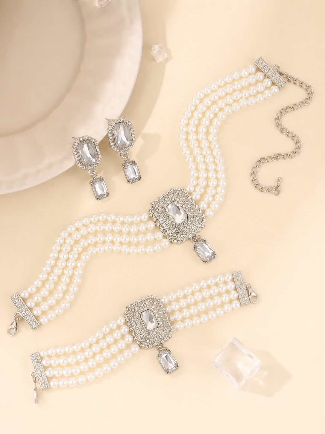 Traditional Set – Necklace &amp; Earrings