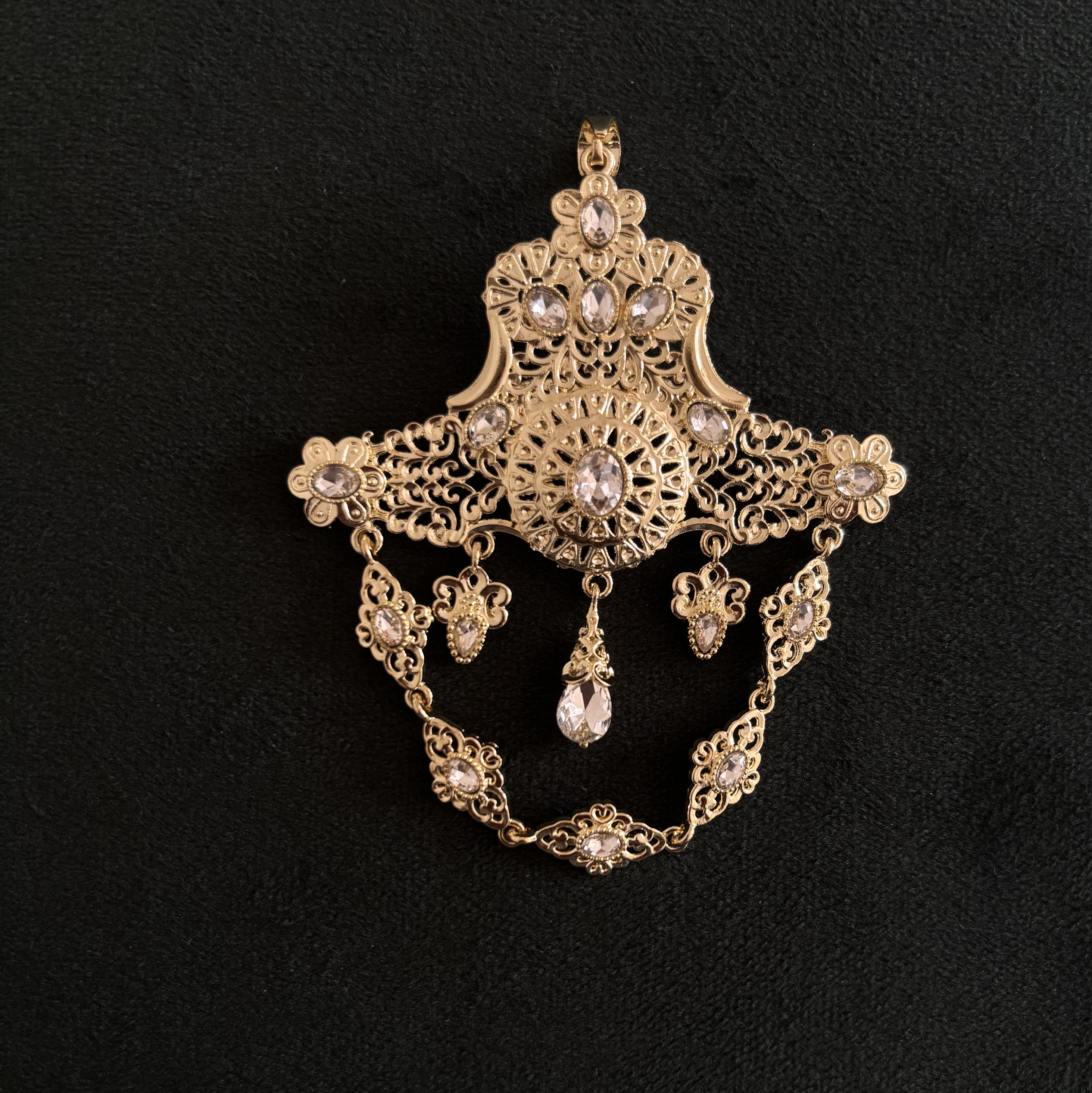 Broche Caftan – Élégance Orientale
