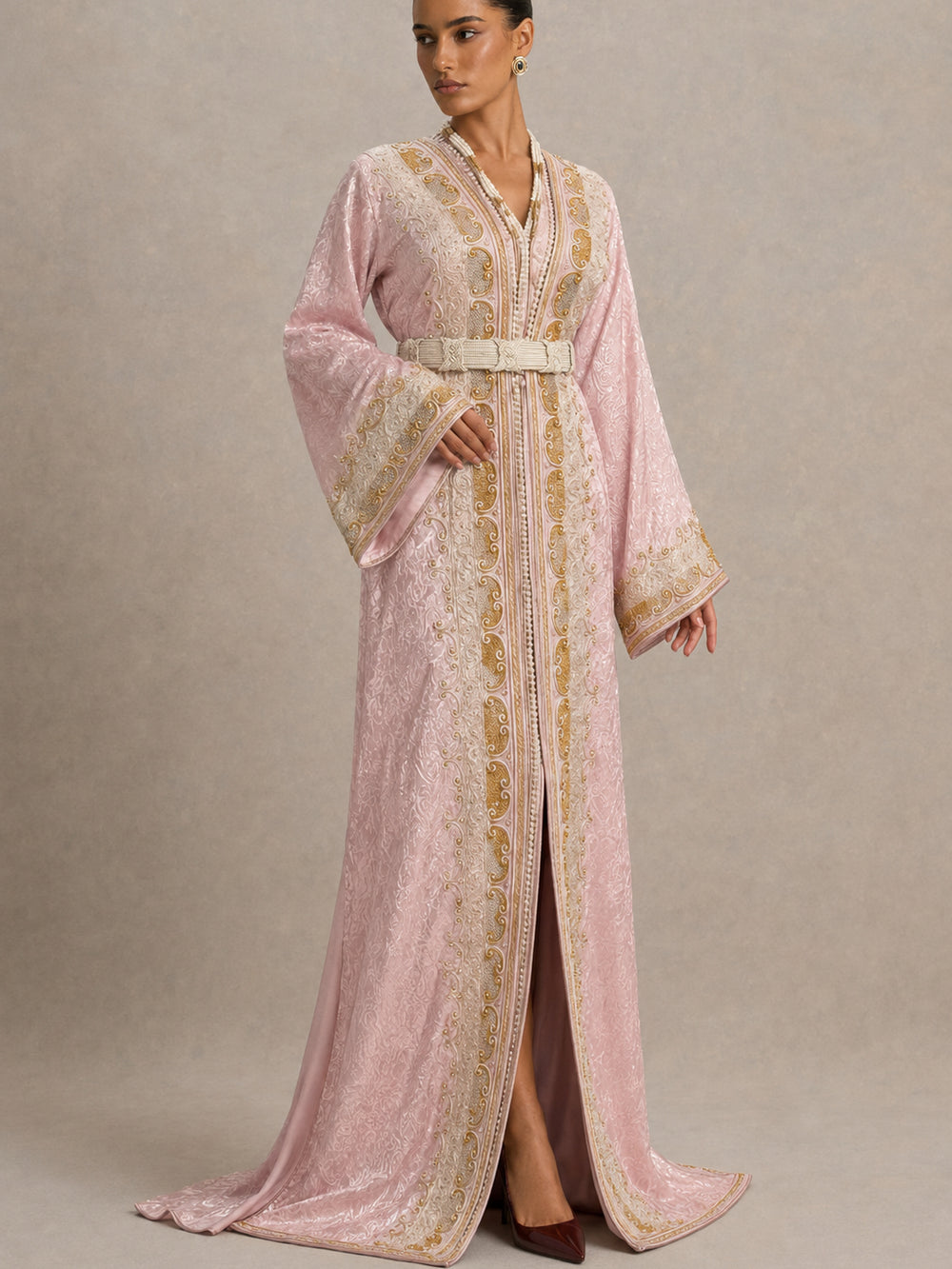 Ceinture assortie offerte avec ce caftan
