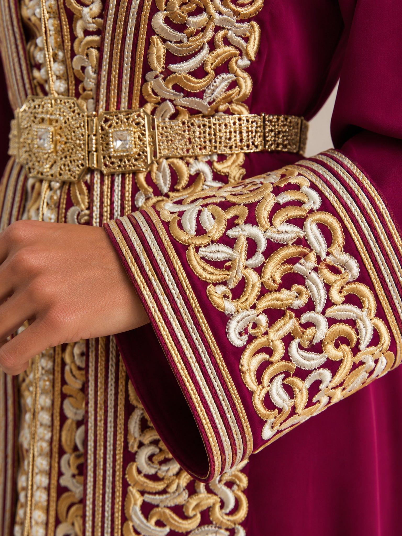 Caftan Rouge et Doré